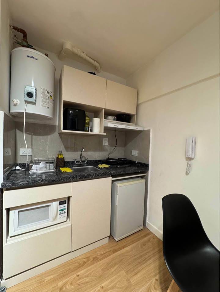 DEPARTAMENTO EN VENTA CENTRO - MONOAMBIENTE -   REMODELADO