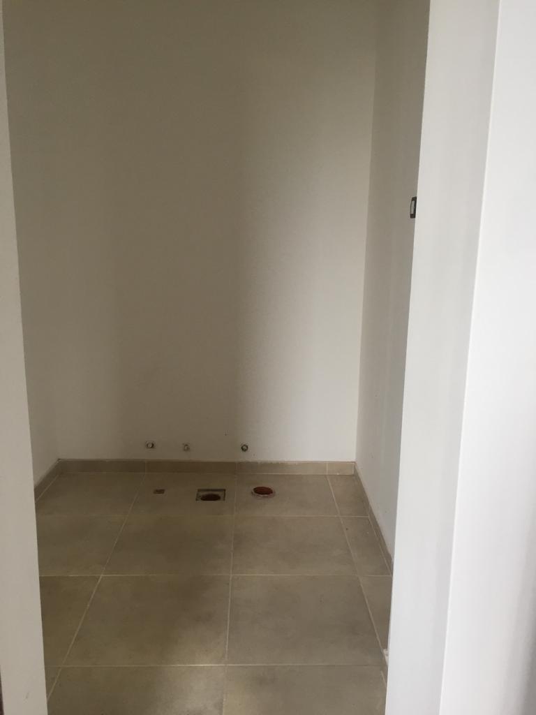 ALQUILER OFICINA COMPLEJO DOMUS VILLA ALLENDE GOLF