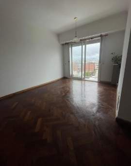 Dpto 3 dorm cplacard, B General Paz. Venta.