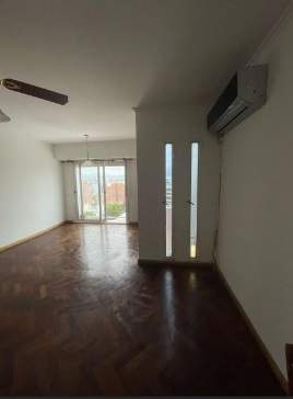 Dpto 3 dorm cplacard, B General Paz. Venta.