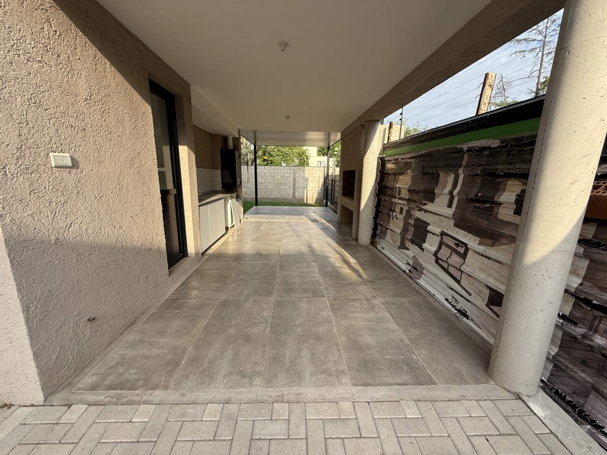 ALQUILER DUPLEX 3 DORM - ARGUELLO