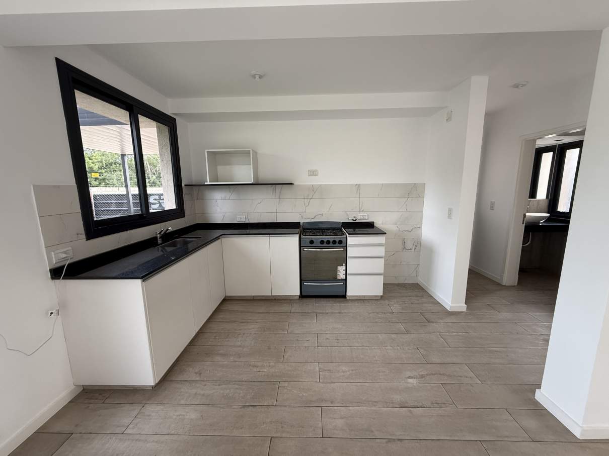 ALQUILER DUPLEX 3 DORM - ARGUELLO