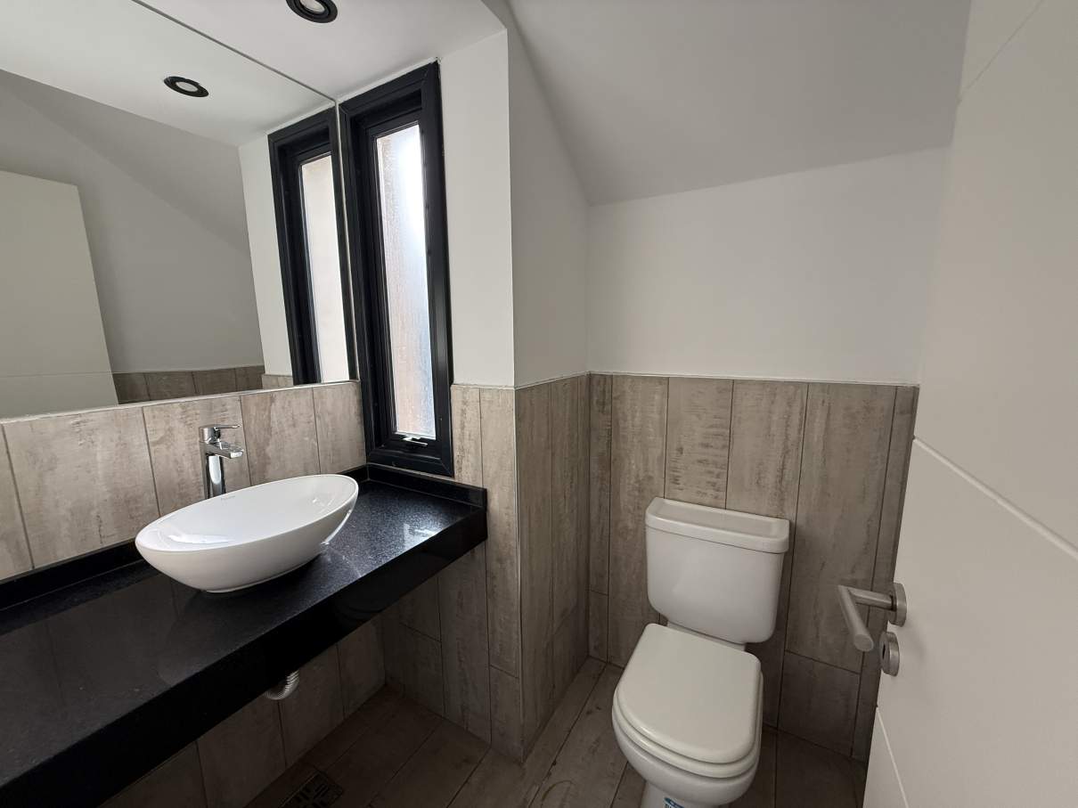 ALQUILER DUPLEX 3 DORM - ARGUELLO