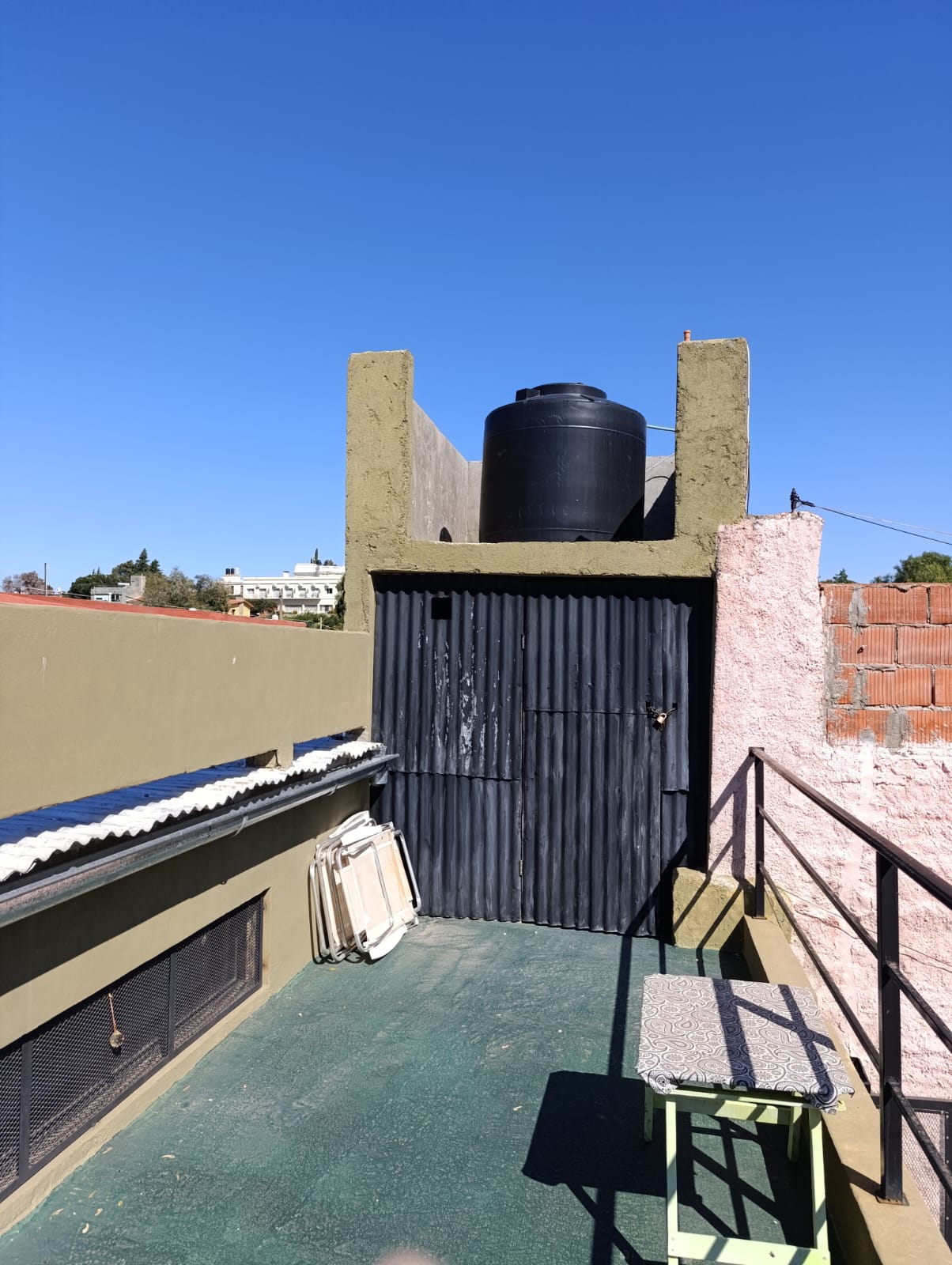 VENTA CASA BARRIO SAN MARTIN-REMODELADA-TOTALMENTE EQUIPADA-CAPILLA DEL MONTE