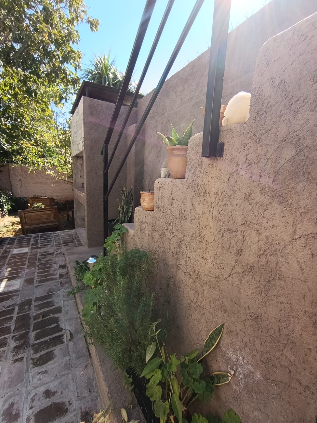 VENTA CASA BARRIO SAN MARTIN-REMODELADA-TOTALMENTE EQUIPADA-CAPILLA DEL MONTE