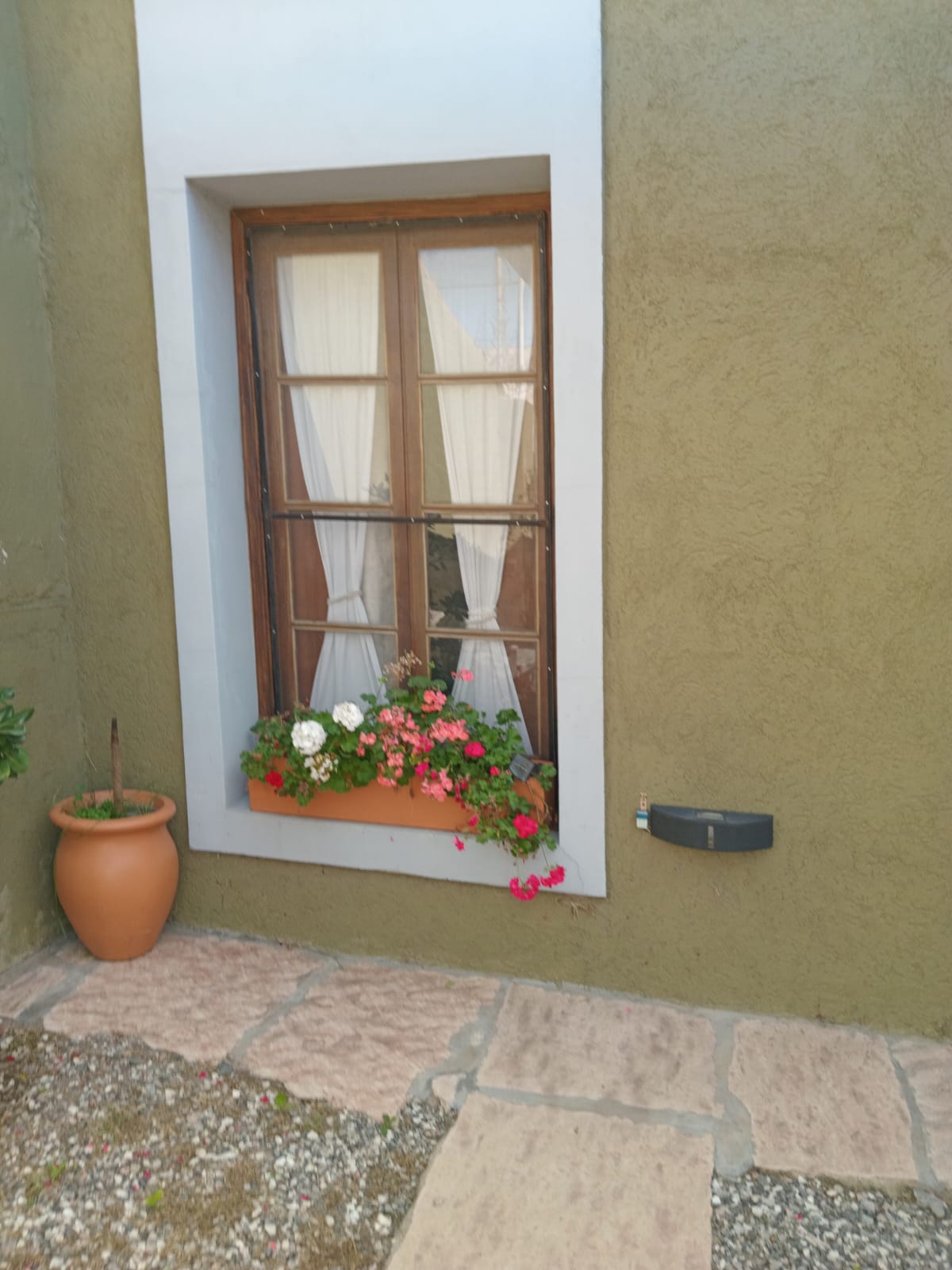 VENTA CASA BARRIO SAN MARTIN-REMODELADA-TOTALMENTE EQUIPADA-CAPILLA DEL MONTE