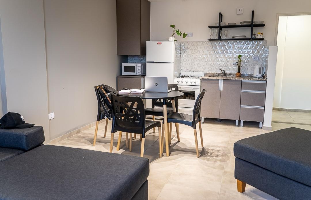 VENTA DEPARTAMENTO 1 DORMITORIO AMOBLADO A METROS DEL QUINTO CENTENARIO