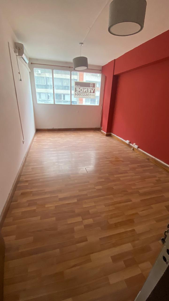 VENTA OFICINA SOBRE AVENIDA COLON CENTRO