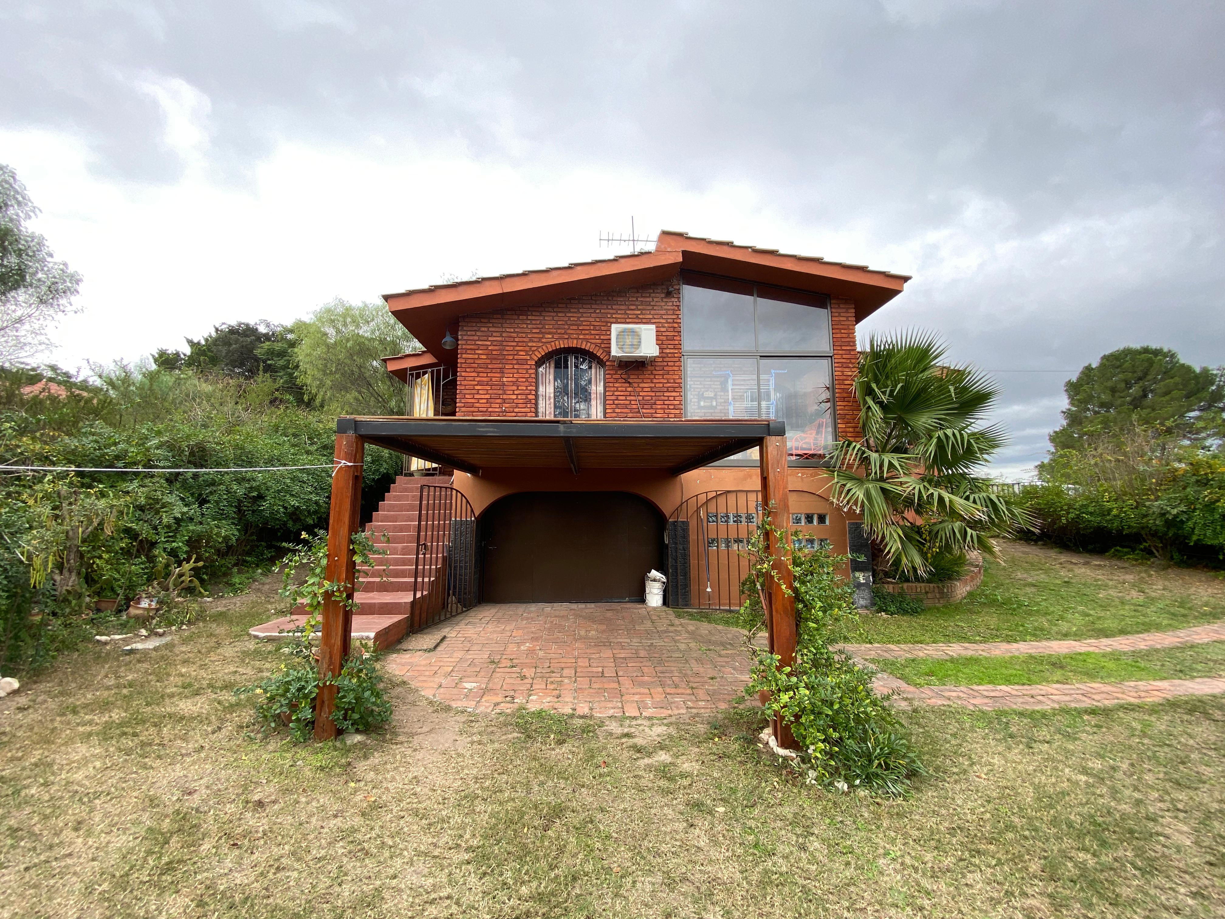 VENTA CASA 3 DORMITORIOS VISTA AL LAGO