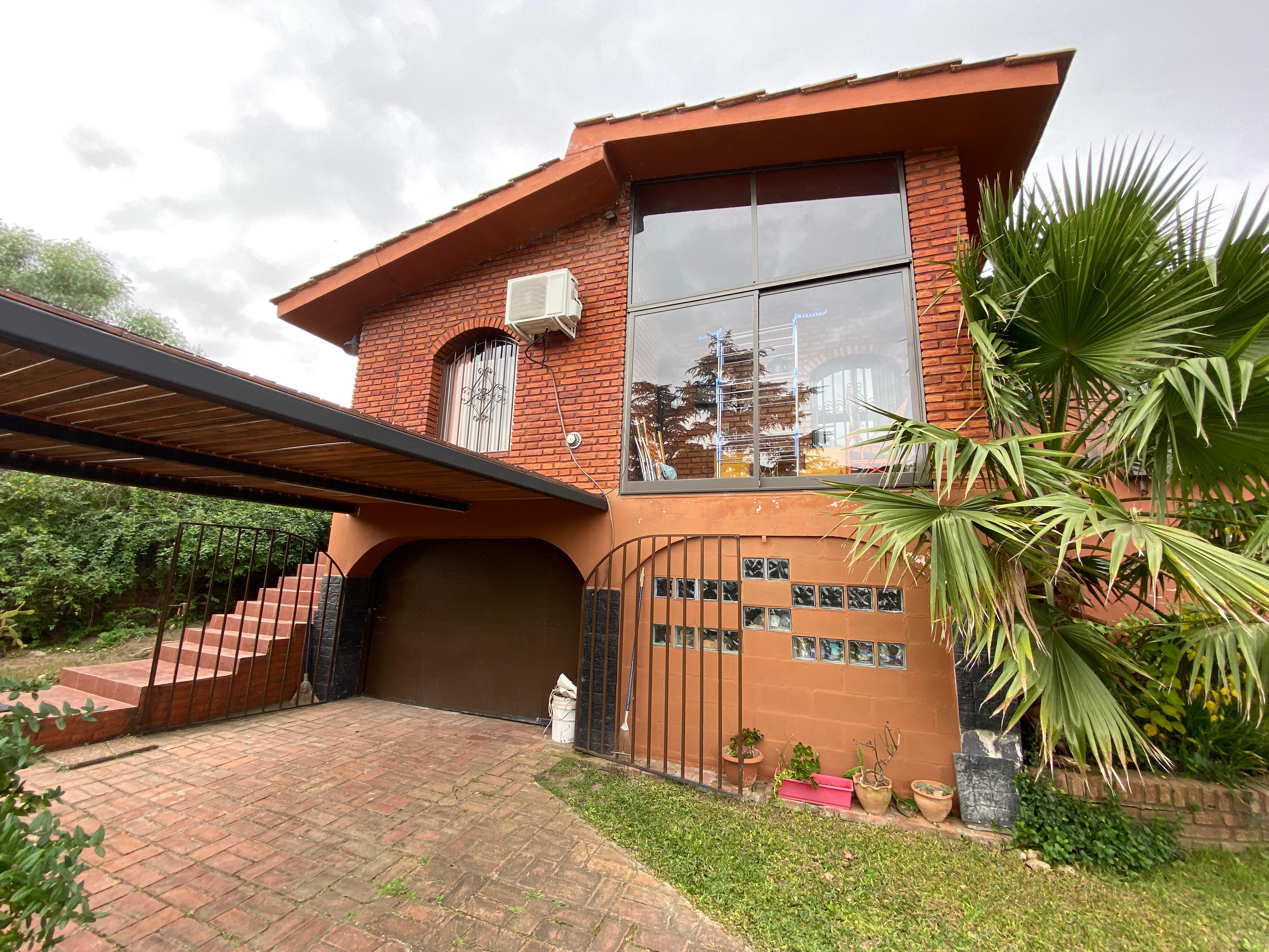 VENTA CASA 3 DORMITORIOS VISTA AL LAGO