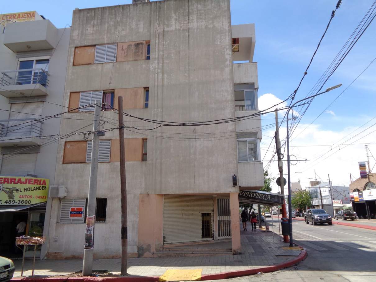 Barrio Alberdi - Departamento Externo, Monoambiente Totalmente Amoblado, Amplio, Luminoso y Dividido, Sin Expensas