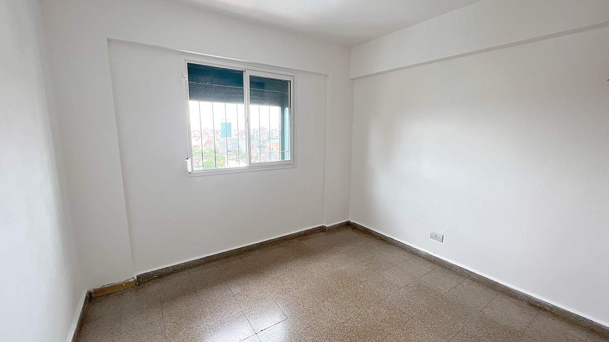 Alquiler amplio dpto 3 dormitorios zona Nuevocentro Shopping sobre 27 de abril