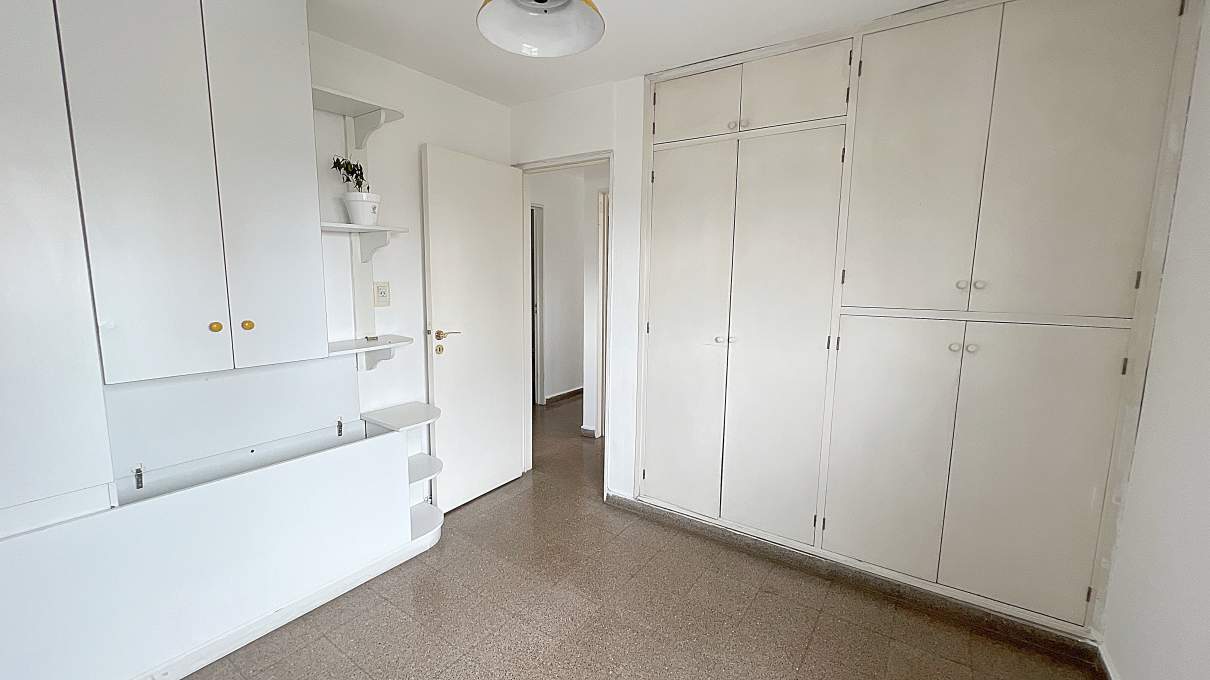 Alquiler amplio dpto 3 dormitorios zona Nuevocentro Shopping sobre 27 de abril