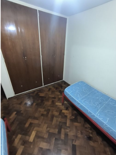 VENTA Departamento de 2 dormitorios frente sobre calle Chacabuco