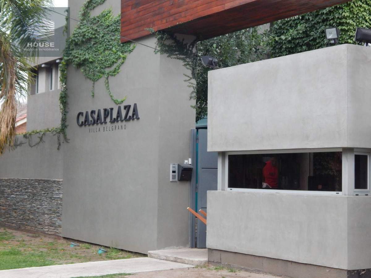 CASA TRES DORMITORIOS EN VENTA  BARRIO VILLA BELGRANO HOUSING CASA PLAZA -