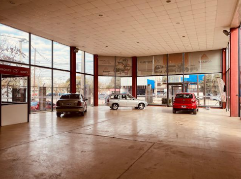 Alquilo Local Comercial Esquina Juan B Justo Cordoba