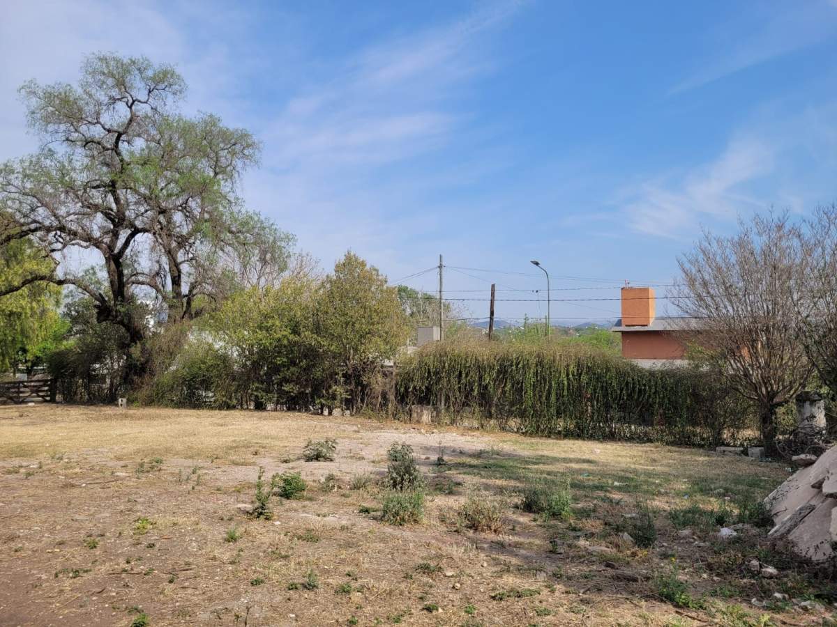 Venta lote en Villa Allende, Condor Alto - 675 M, Excelentes Zona