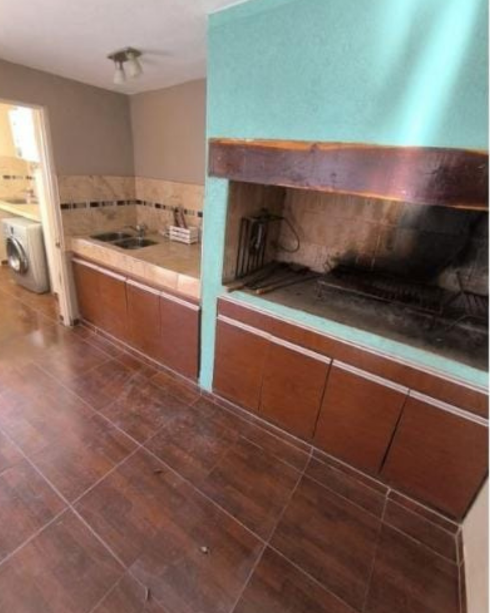 VENTA CASA 2 DORMITORIOS YOFRE NORTE RECICLADA A NUEVA