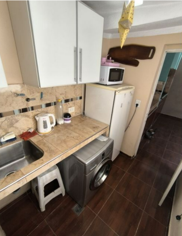 VENTA CASA 2 DORMITORIOS YOFRE NORTE RECICLADA A NUEVA