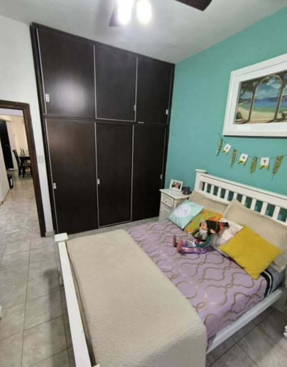 VENTA CASA 2 DORMITORIOS YOFRE NORTE RECICLADA A NUEVA