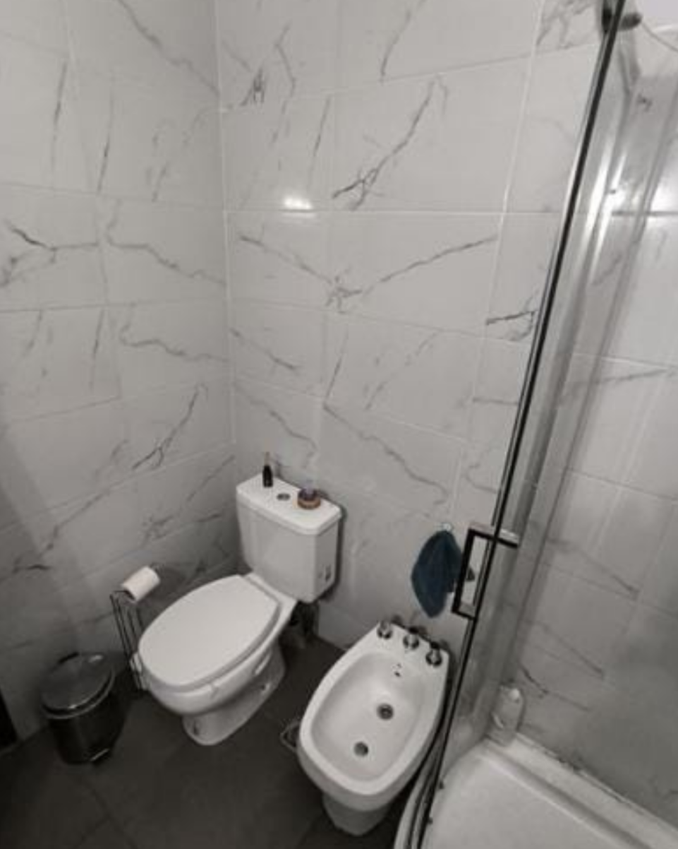 VENTA CASA 2 DORMITORIOS YOFRE NORTE RECICLADA A NUEVA