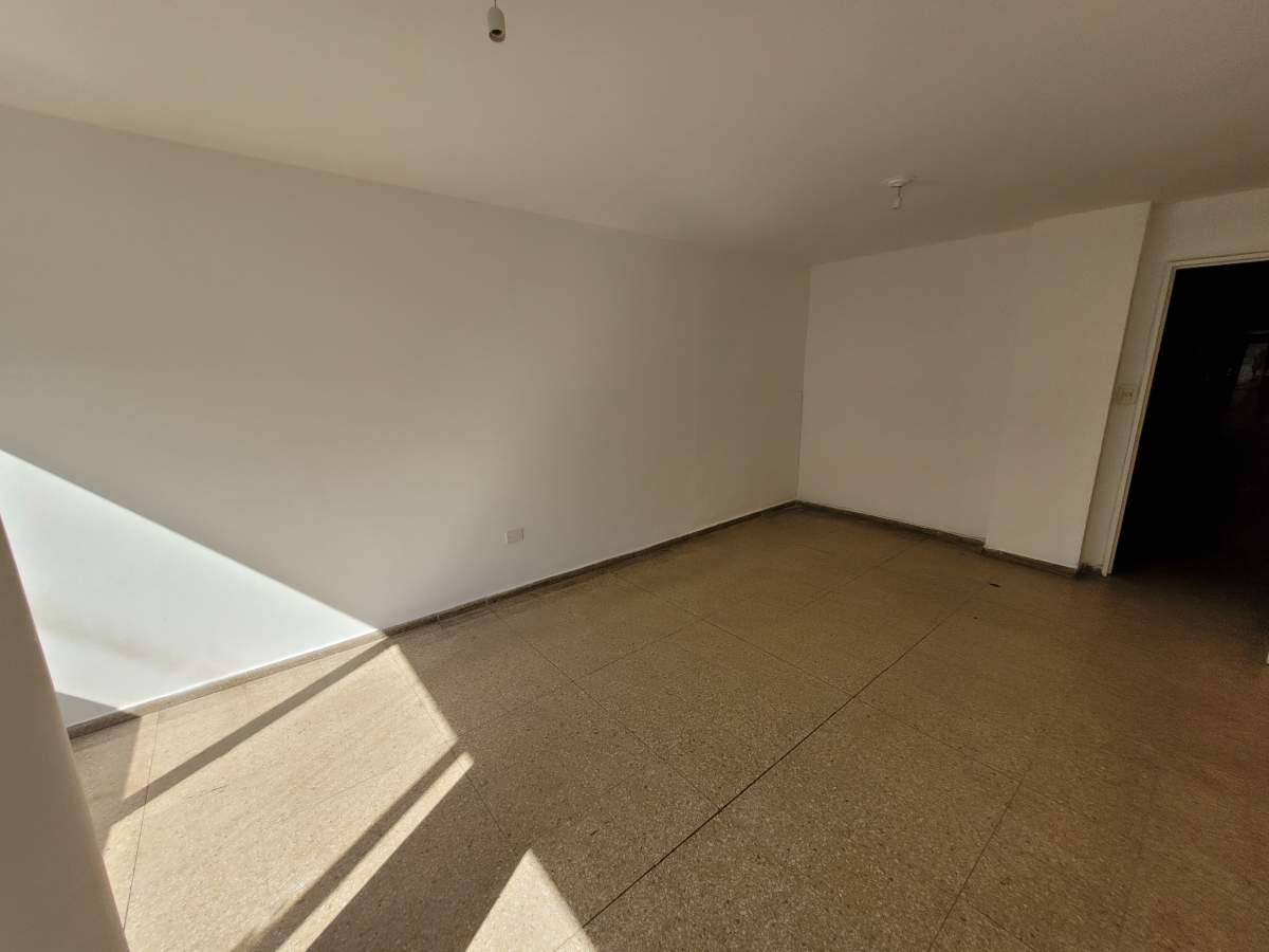 SE ALQUILA OFICINA - SUCRE N 25 - CENTRO - CÓRDOBA