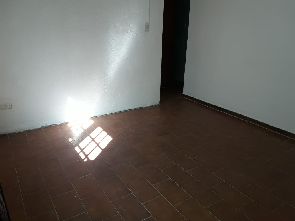 Departamento INTERNO en alquiler  2 DORMITORIOS  ALBERDI