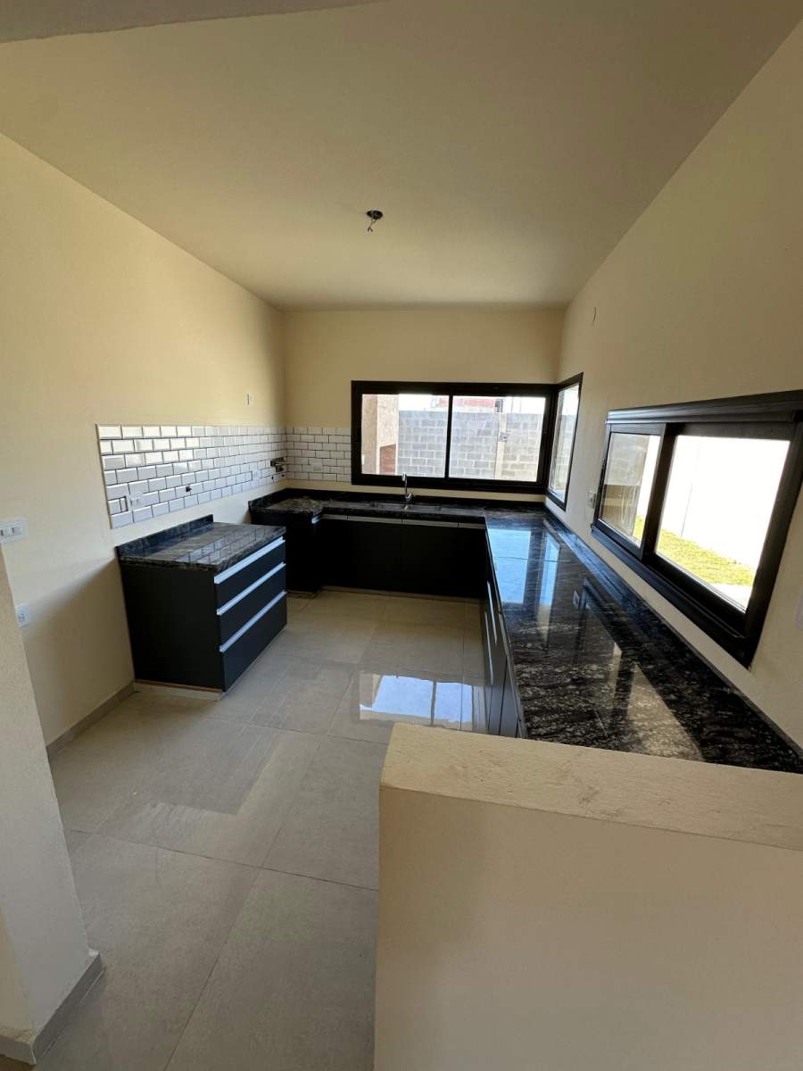 DUPLEX 3 DORMITORIOS -ALQUILER - RINCONES DE MANTIALES