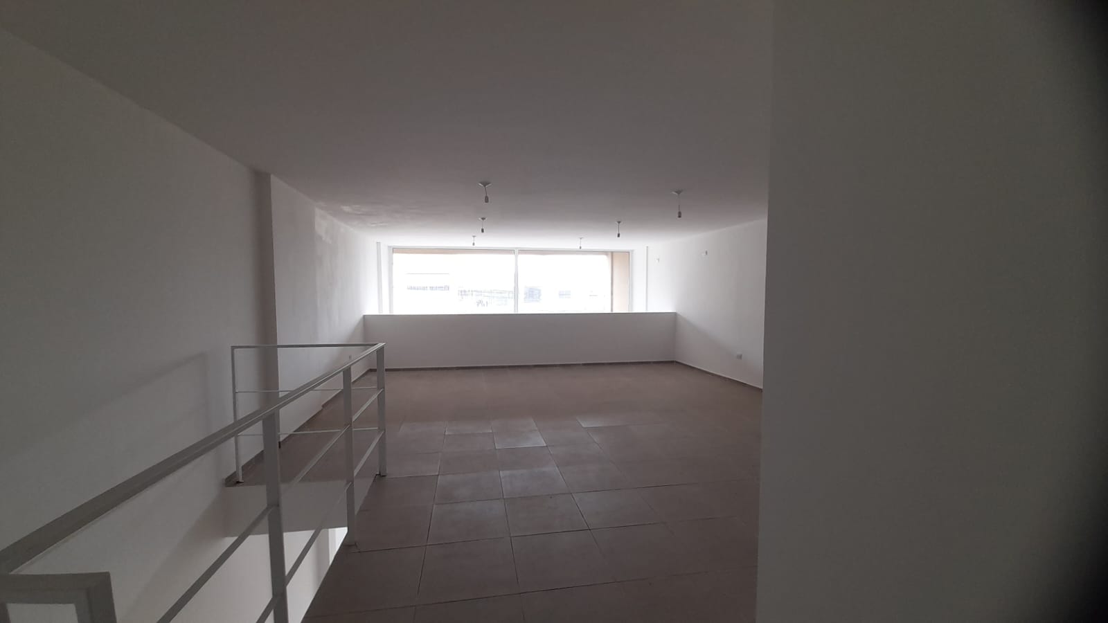 Se vende Local Comercial 103 mts propios Dólares 135.000