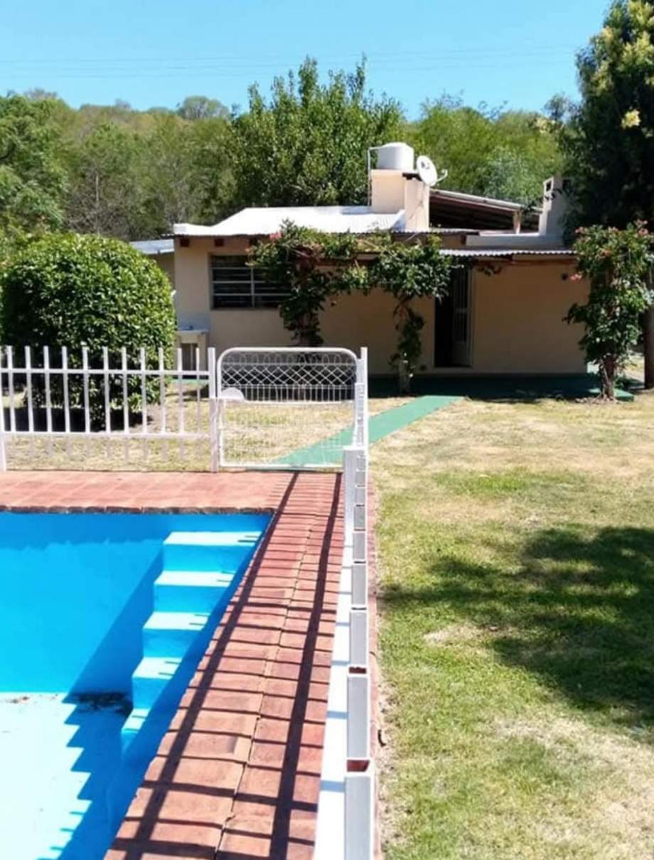 Vendo casa en Valle Hermoso