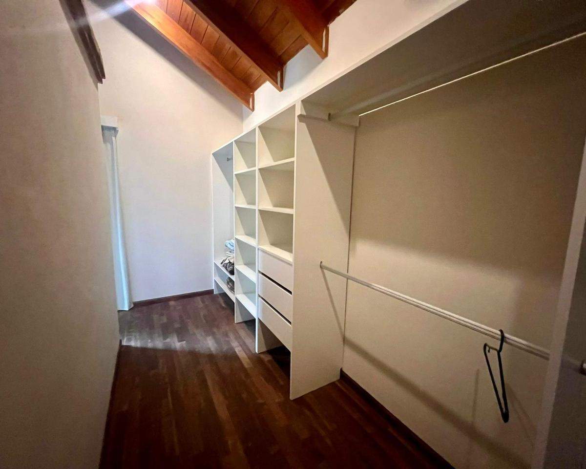 ALQUILER 3 DORMITORIOS TEMPORARIO VACACIONES EN VILLA LAGO AZUL A MINUTOS CARLOS PAZ