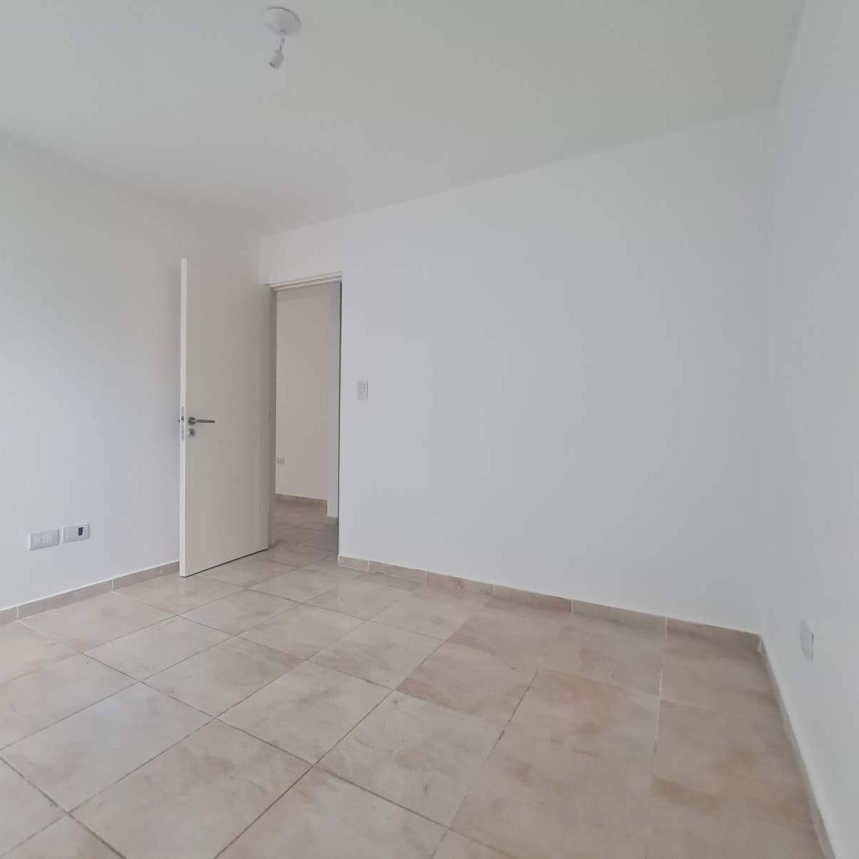 Vendo dpto c1 dorm y balcón. B Nueva Córdoba