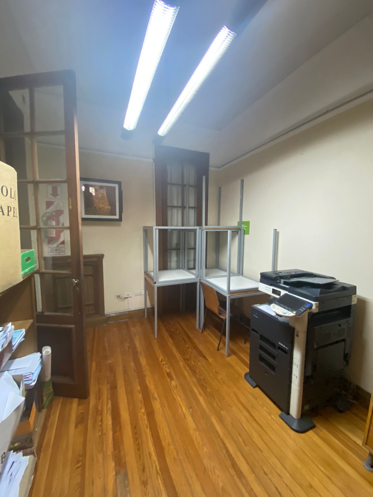 Venta Importante Casa Sobre Hipolito Yrigoyen  Nueva Cordoba