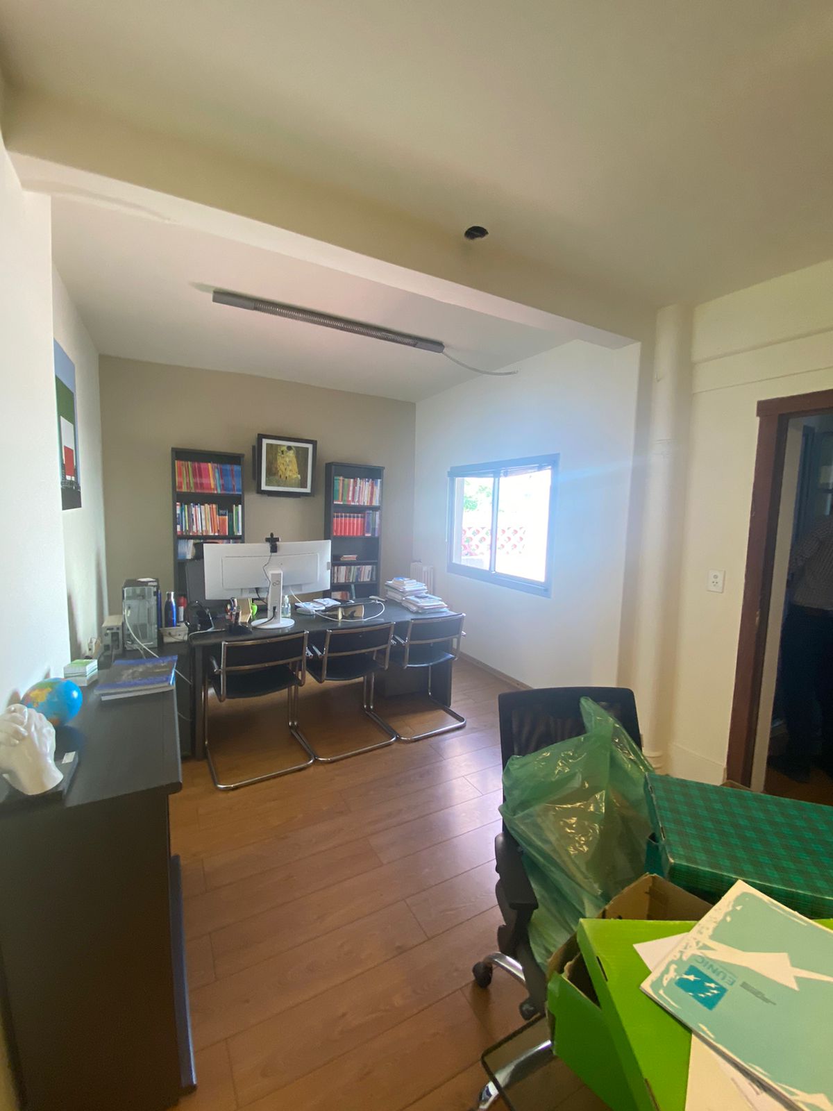 Venta Importante Casa Sobre Hipolito Yrigoyen  Nueva Cordoba