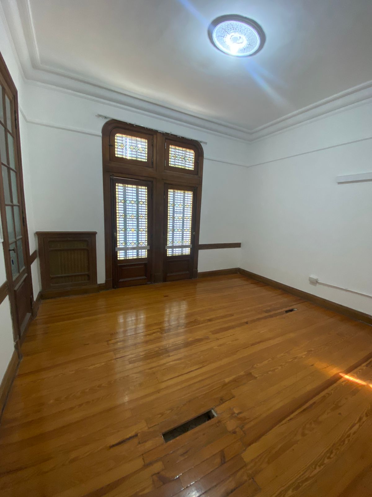 Venta Importante Casa Sobre Hipolito Yrigoyen  Nueva Cordoba