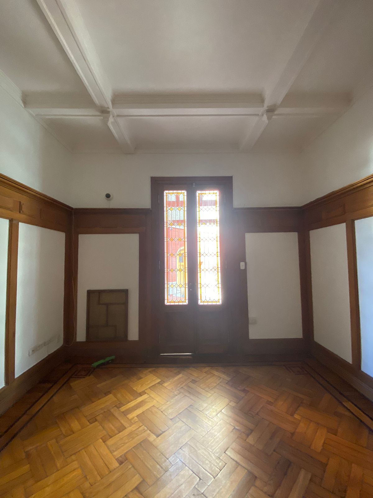 Venta Importante Casa Sobre Hipolito Yrigoyen  Nueva Cordoba