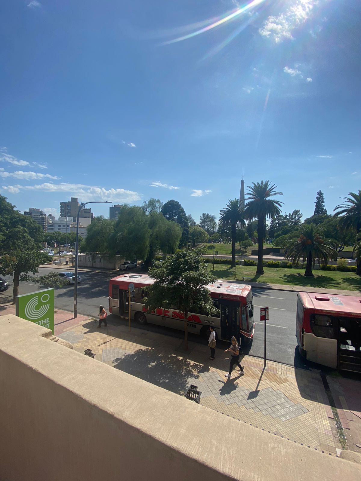 Venta Importante Casa Sobre Hipolito Yrigoyen  Nueva Cordoba