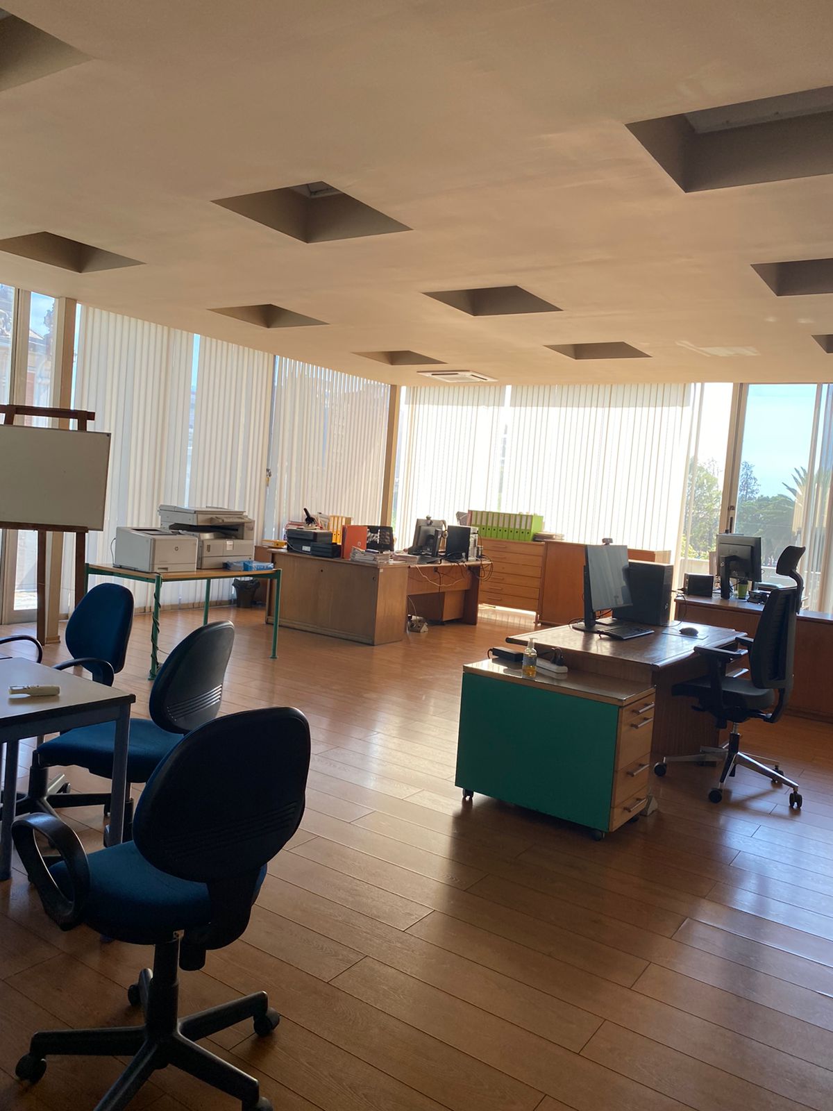 Venta Importante Casa Sobre Hipolito Yrigoyen  Nueva Cordoba