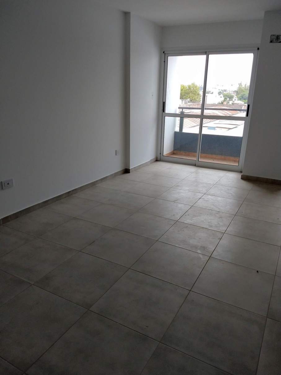 DEPARTAMENTO UN DORMITORIO MAS COCHERA EN VENTA BARRIO  SAN VICENTE