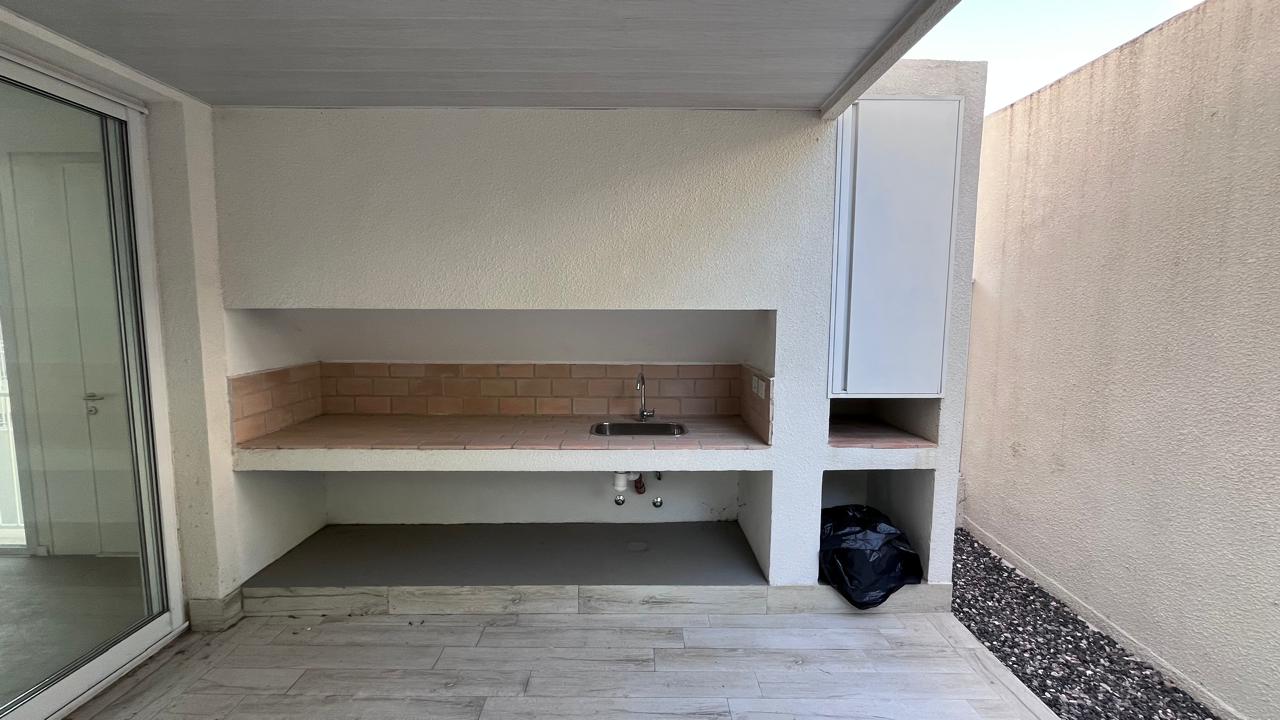 ALQUILER CASA tres dormitorios dos cocheras Villa Belgrano