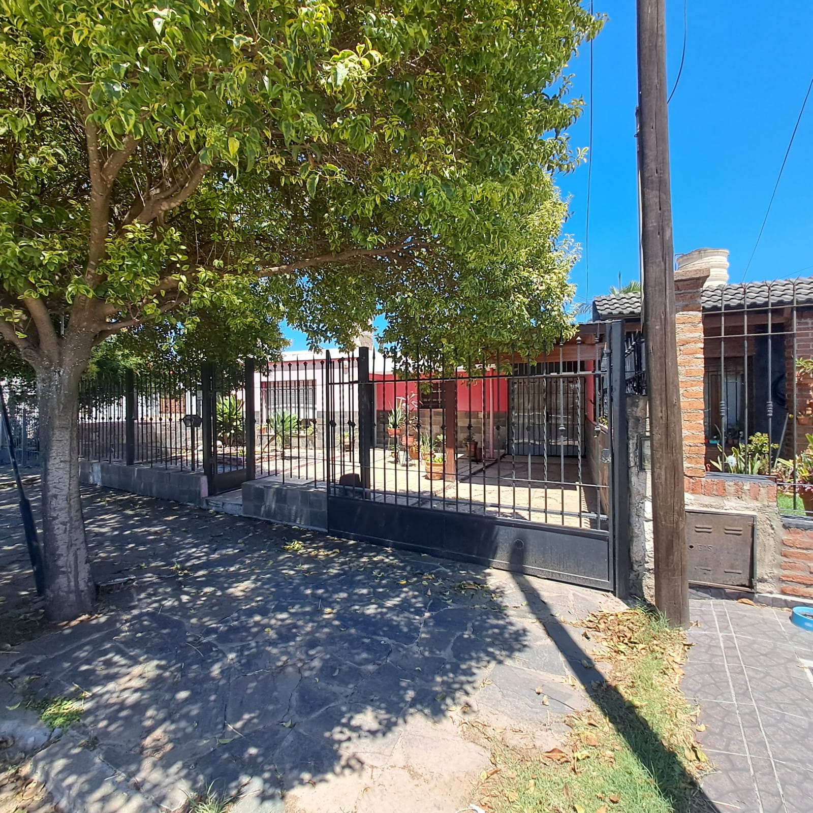 ALQUILER DE CASA EN BARRIO ZUMARAN