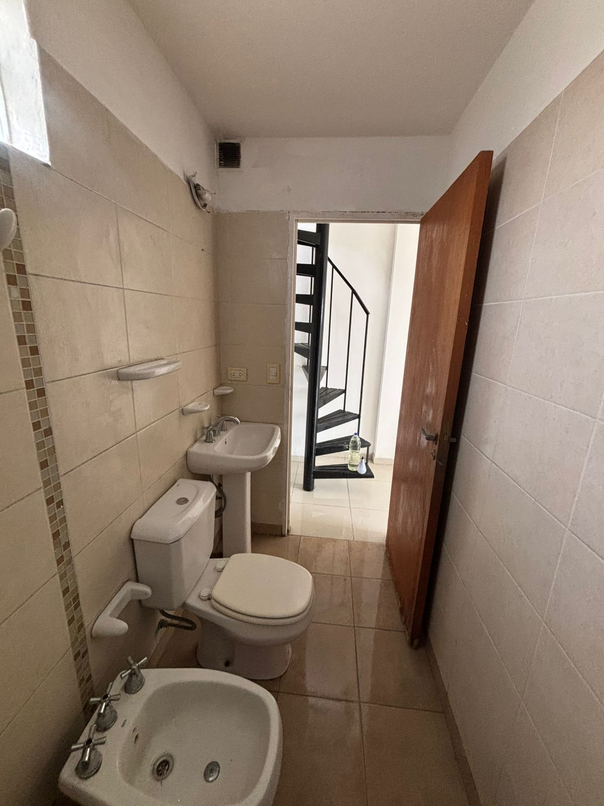 DUPLEX UN DORM CON TERRAZA B ALTO ALBERDI EN ALQUILER $290MIL