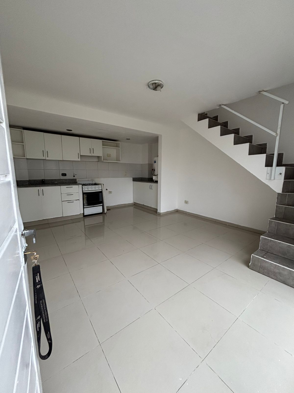 DUPLEX UN DORM CON TERRAZA B ALTO ALBERDI EN ALQUILER $290MIL