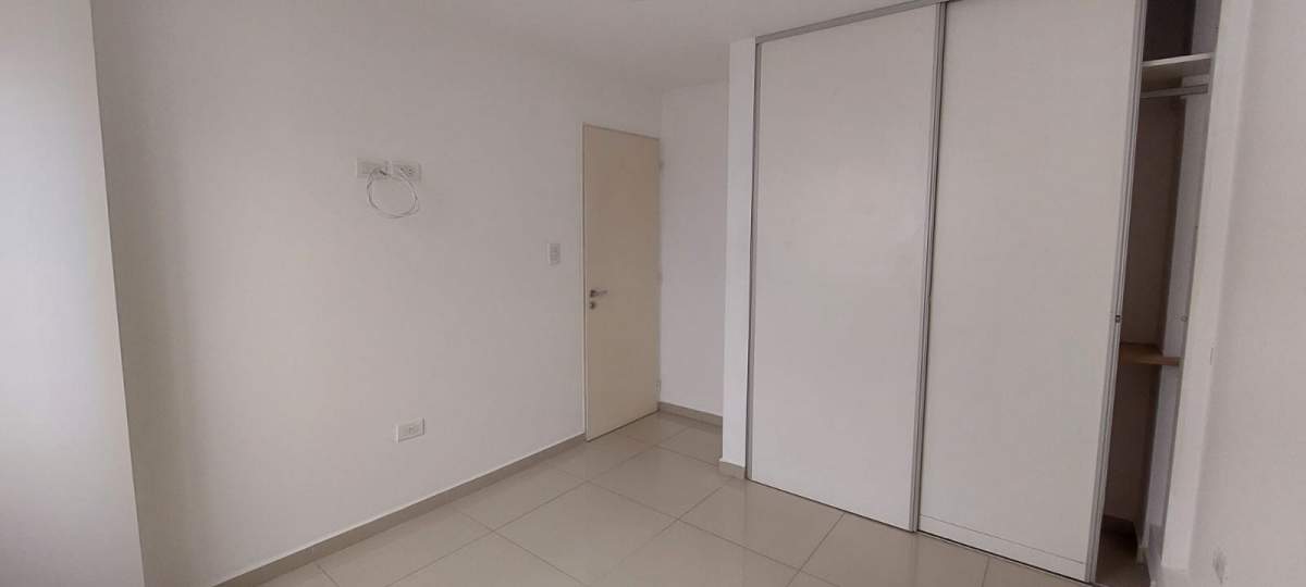 COFICO ALQUILA 1 DORM, BAÑO COMPLETO