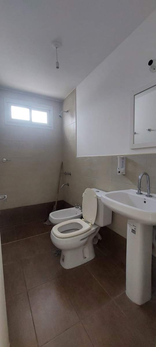 COFICO ALQUILA 1 DORM, BAÑO COMPLETO
