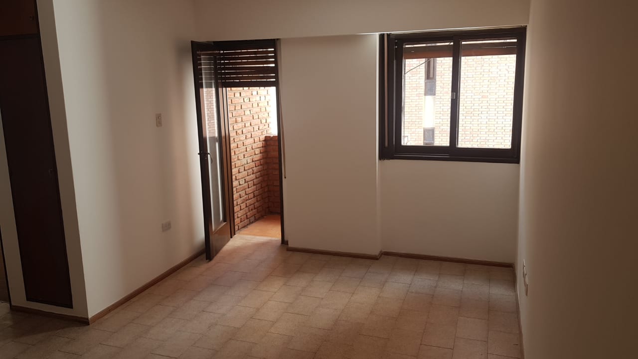 Departamento en alquiler de 1 dormitorio s Bv. Illia 264