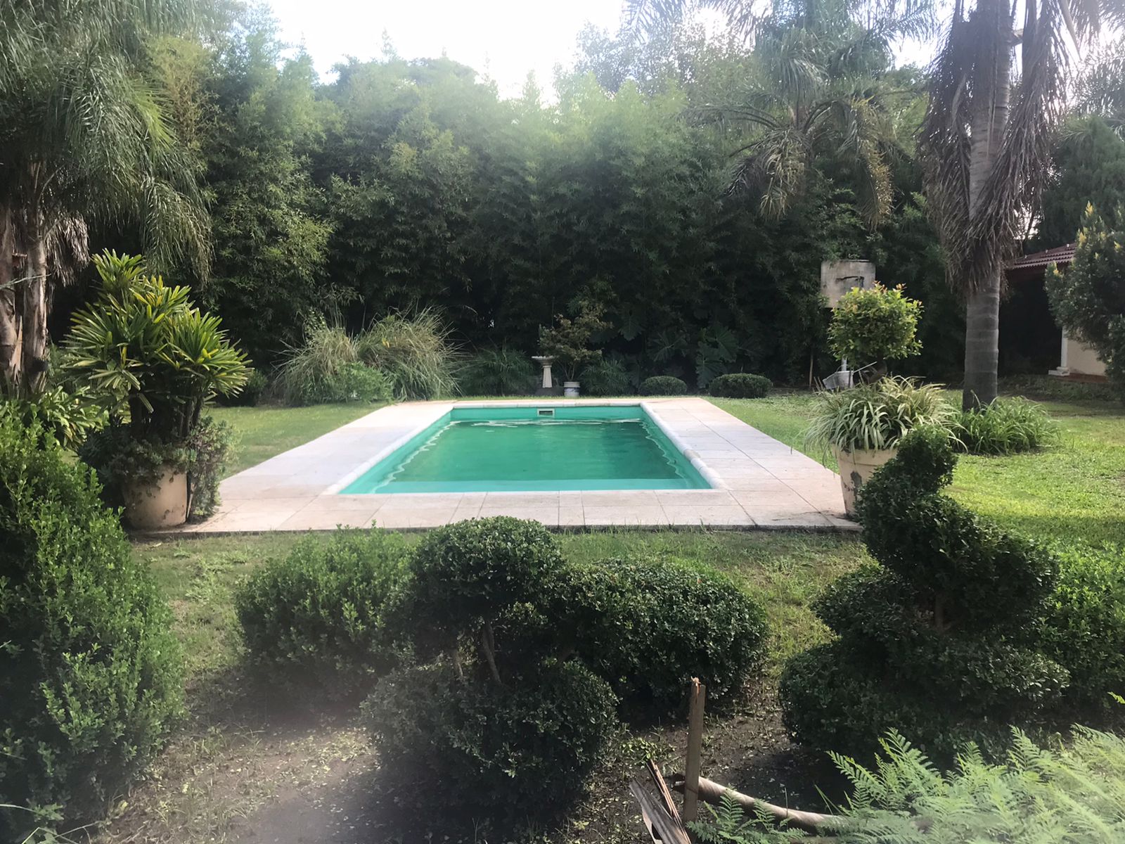 VENTA GRAN TERRENO  CASA