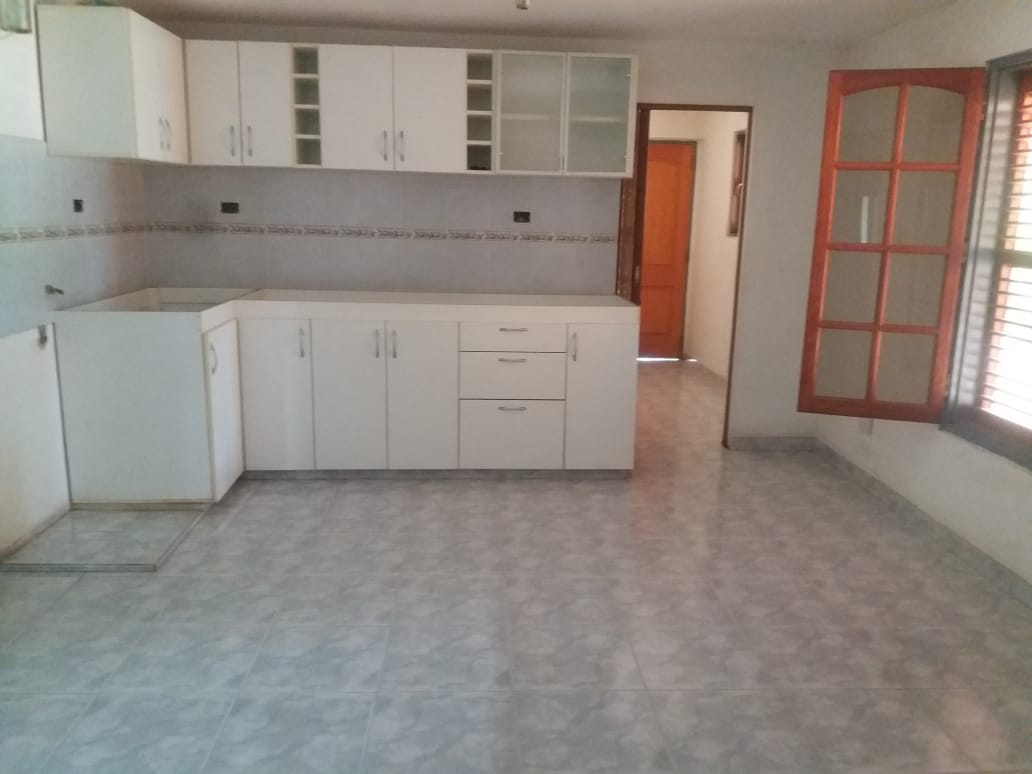 VENTA GRAN TERRENO  CASA