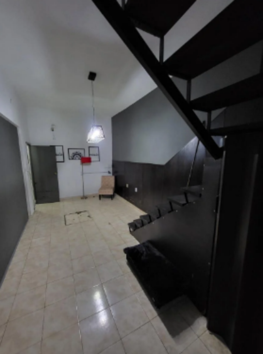 Casa amplia con pileta en San Vicente  4 dormitorios para disfrutar en familia - VENTA