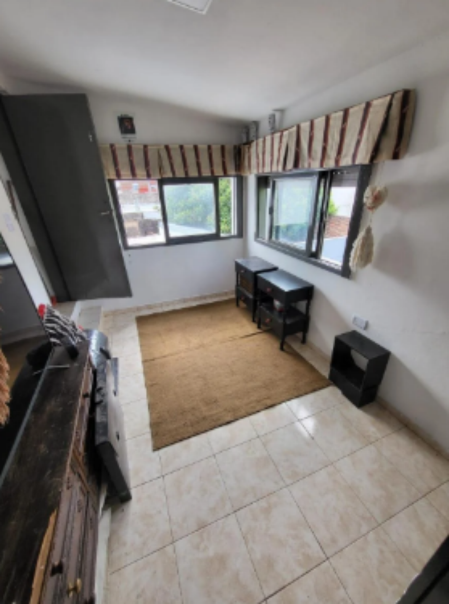 Casa amplia con pileta en San Vicente  4 dormitorios para disfrutar en familia - VENTA